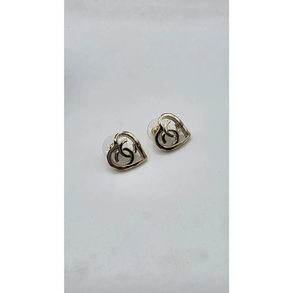 Chanel Gold-tone Interlocking CC Heart Stud Earrings NWT